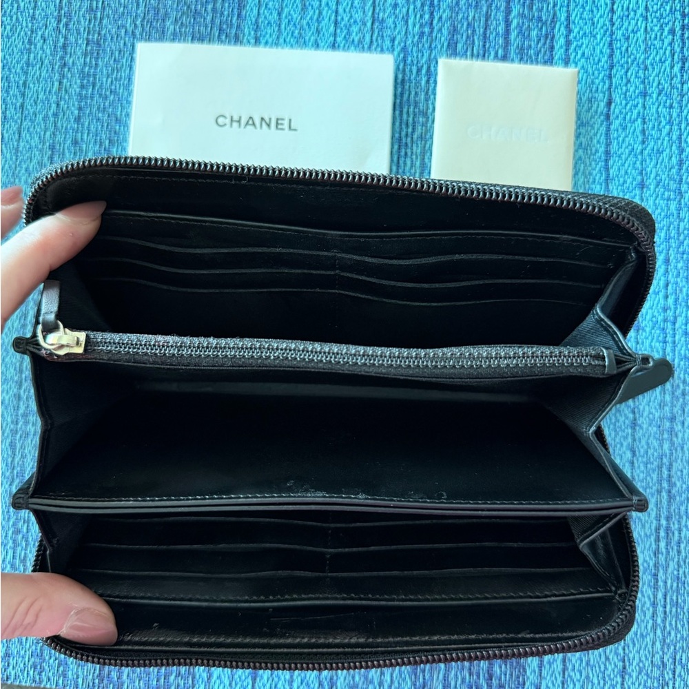 CHANEL Black Quilted Boy Wallet-on-Chain with Gold Hardware - Picture 6 of 7
